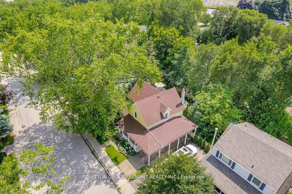 Detached House for sale at 38 JOHN Street, Mississauga, Ontario, L5H 2E6 - Port Credit - MLS: W12268411