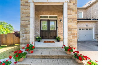 2491 Old Brompton Way, Oakville - Westmount image-0-4