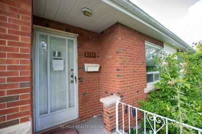 1319 Rebecca St, Oakville - West image-0-4