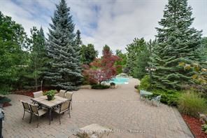 215 Burloak Dr, Oakville - Bronte image-0-1