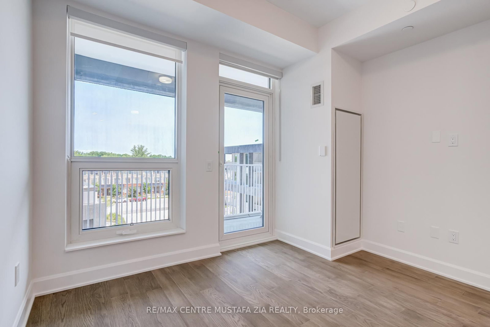 3240 William Coltson Avenue, Unit 402 - Photo 16