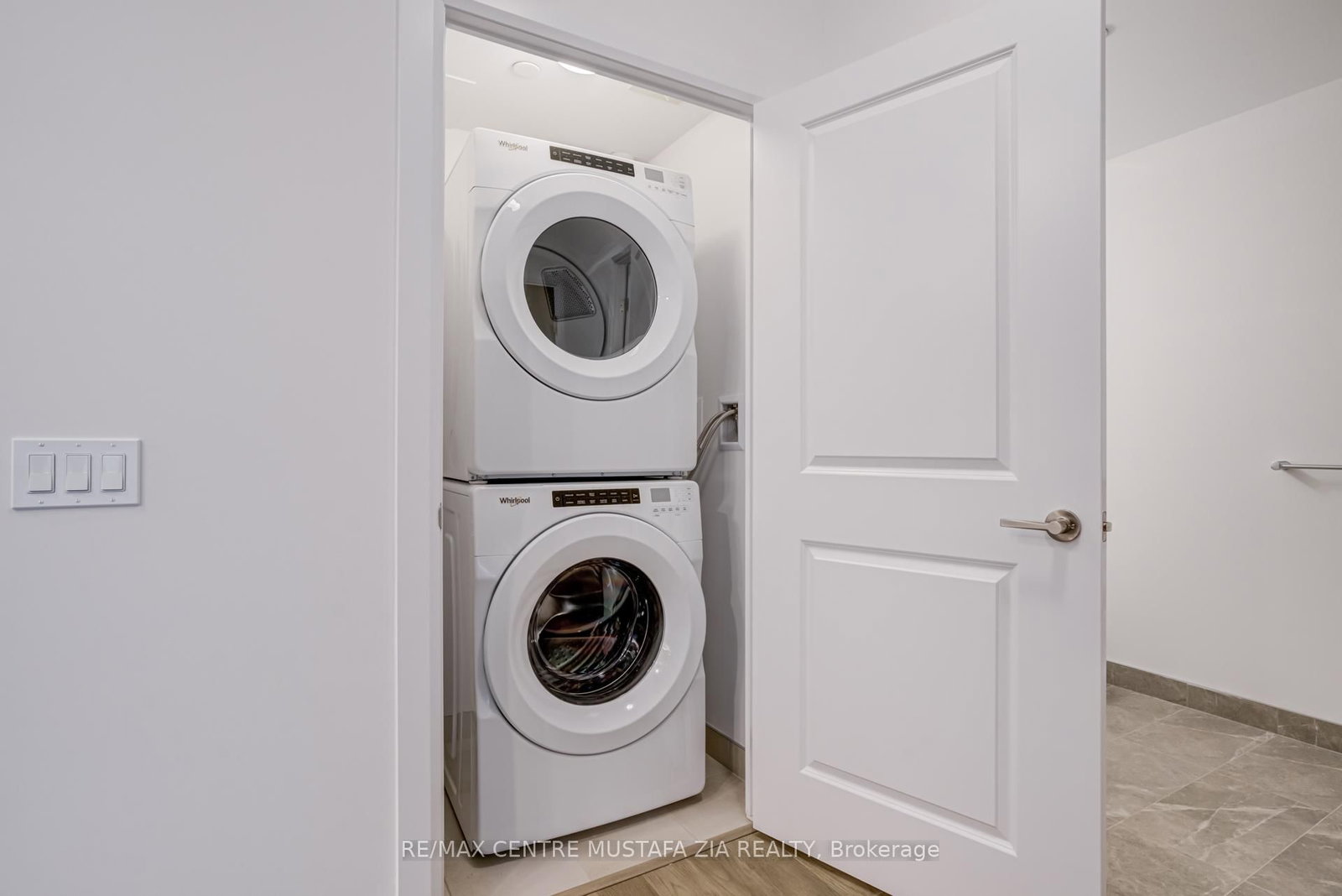 3240 William Coltson Avenue, Unit 402 - Photo 19