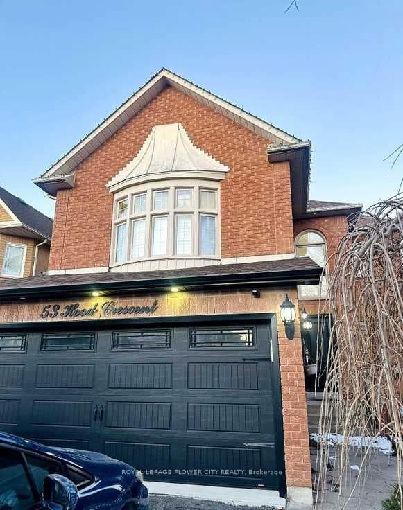 Upper - 53 Hood Crescent