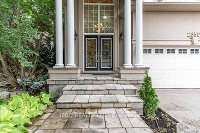 2350 Kwinter Rd, Oakville - Westmount image-0-2