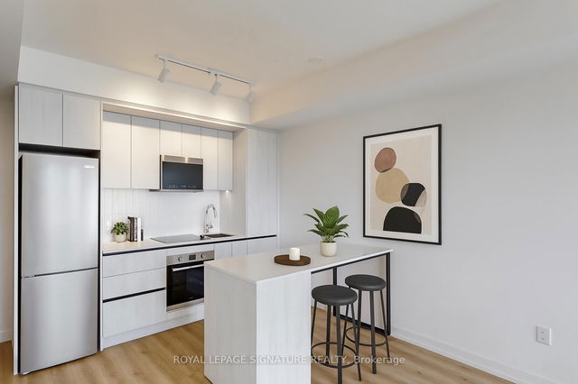 1019 - 2485 Eglinton Avenue W