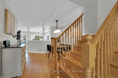 2463 Carberry Way, Oakville - Westmount image-0-3