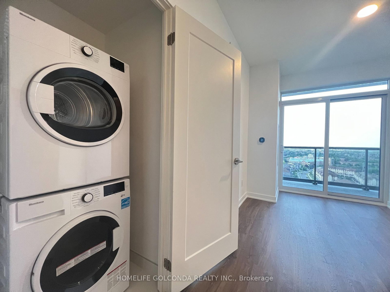 5105 Hurontario Street, Unit 1512 - Photo 11