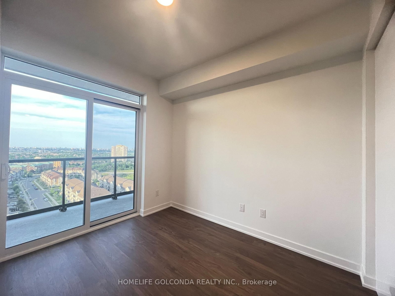 5105 Hurontario Street, Unit 1512 - Photo 6