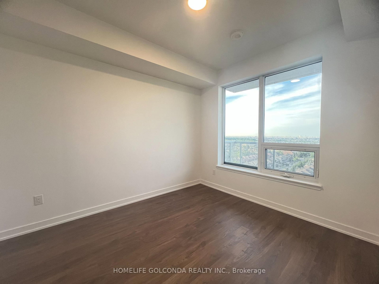 5105 Hurontario Street, Unit 1512 - Photo 7