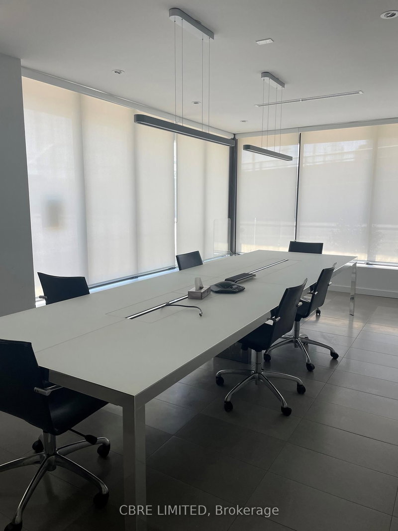 897 Kipling Ave, Toronto, M8Z 5H3 | Image 3