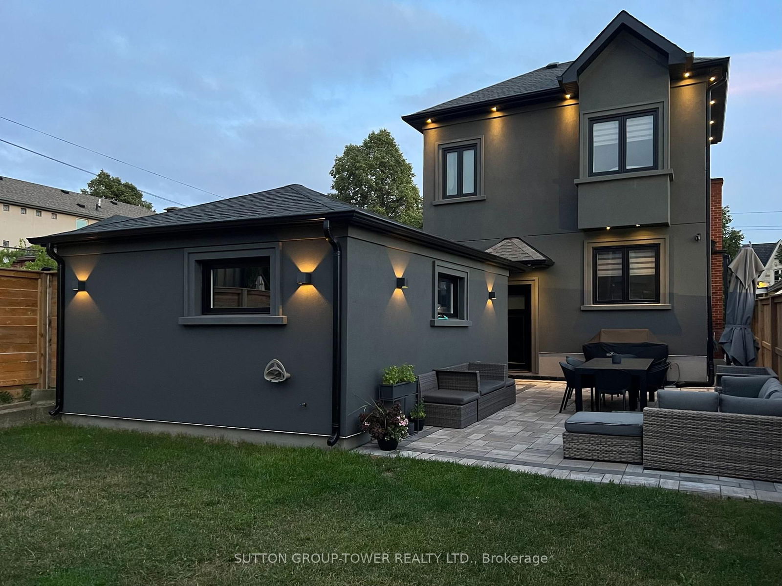 Detached House for sale at 560 Glen Park Avenue, Toronto, Ontario, M6B 2G5 - Yorkdale-Glen Park - MLS: W12269766