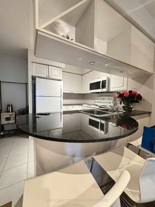 1707 - 4090 Living Arts Drive