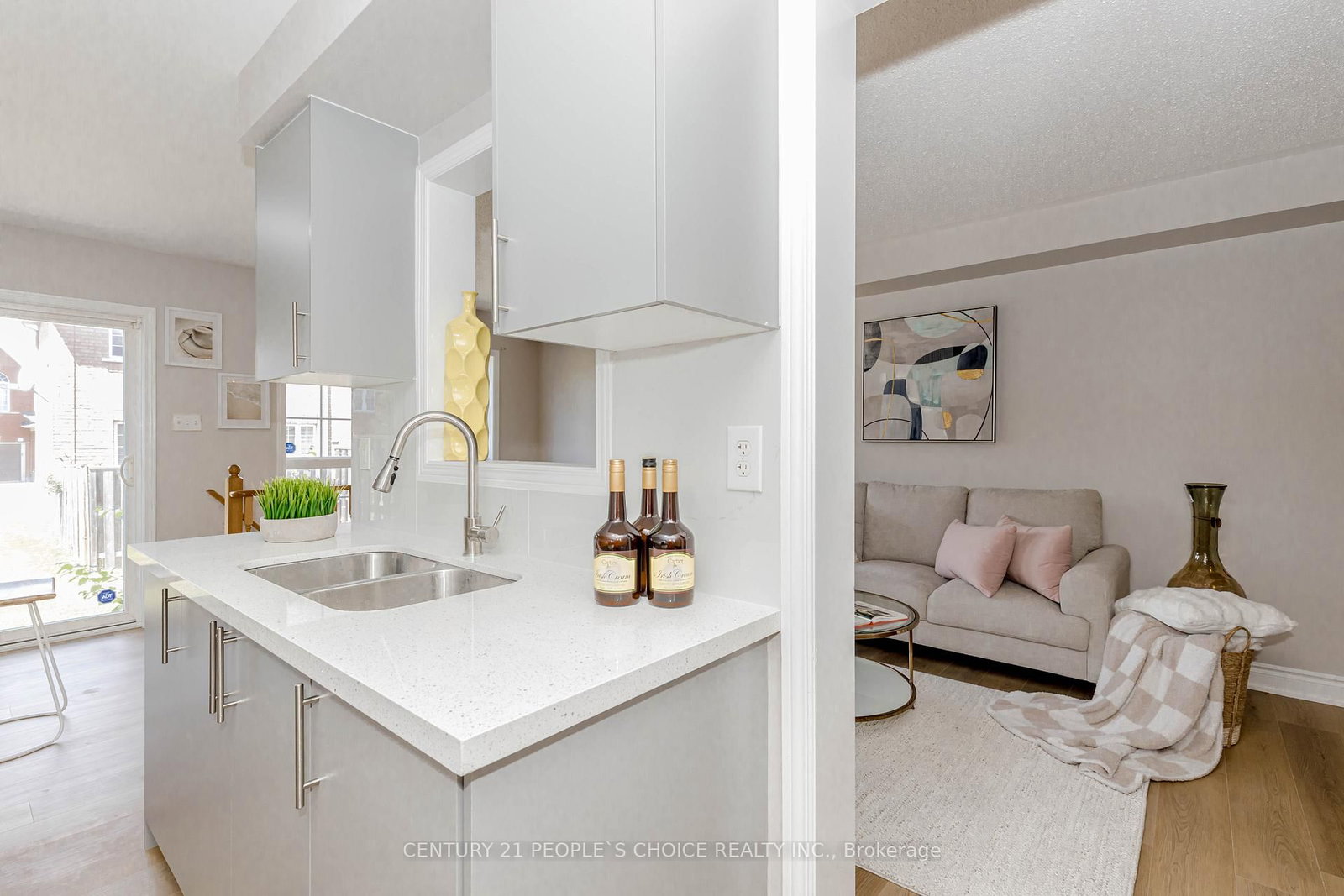 Listing Image 22