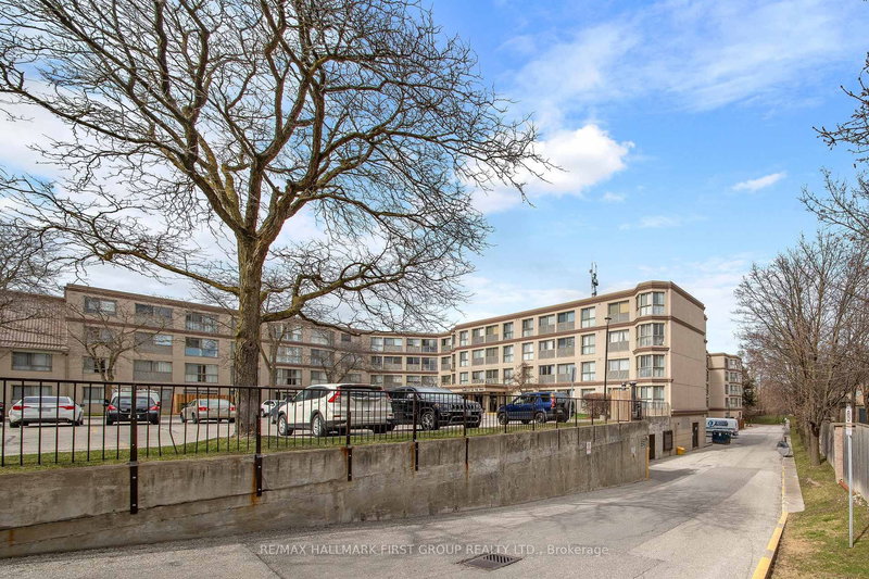 218 - 8351 McLaughlin Rd S, Brampton, L6Y 4H8 | Image 3