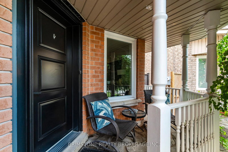 7 Banington Cres, Brampton, L7A 1G4 | Image 2