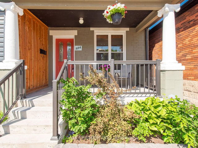 884 Runnymede Road