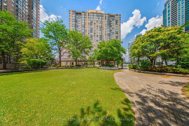1501 - 265 Enfield Place