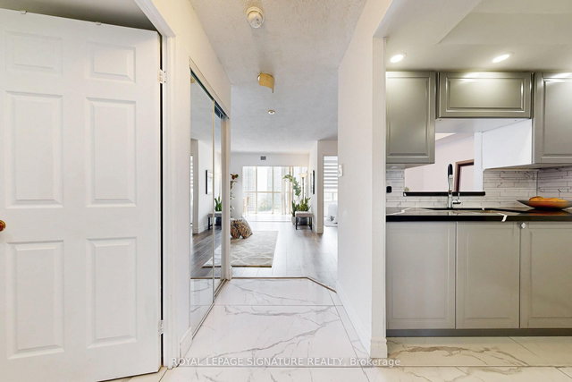 1501 - 265 Enfield Place