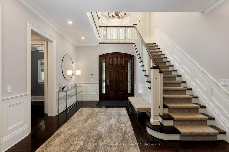 67 Kingsway Cres, Toronto, M8X 2R5 | Image 2