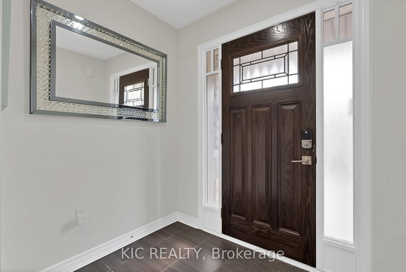 11 Winterton Crt, Orangeville, L9W 7N5 | Image 3