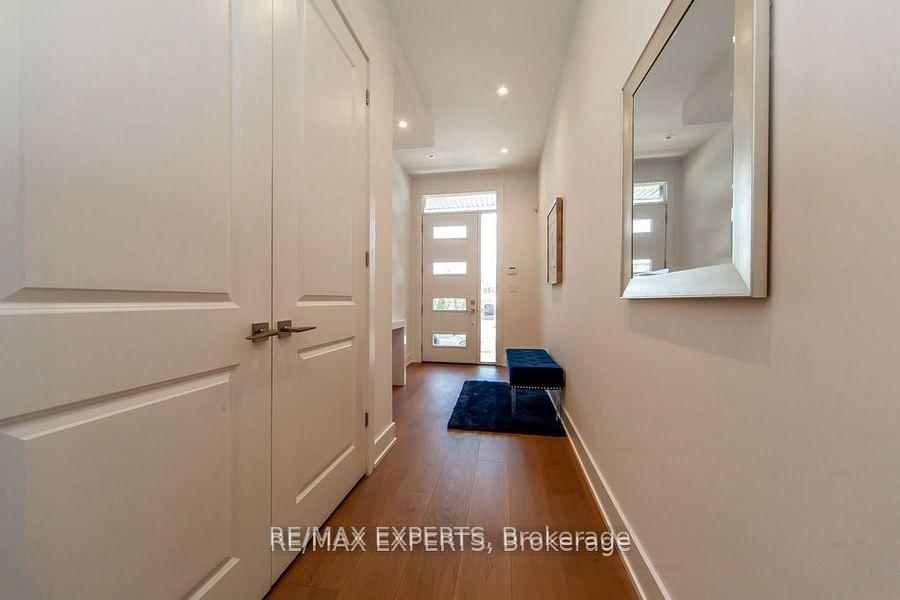 Detached House for sale at 68 Twenty Fourth Street, Toronto, Ontario, M8V 3N8 - Long Branch - MLS: W12274438