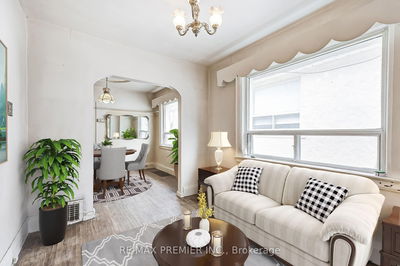 16 Porter Ave Ave, Toronto - Rockcliffe-Smythe image-0-3