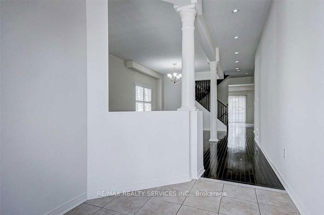 13 Lillian Crescent