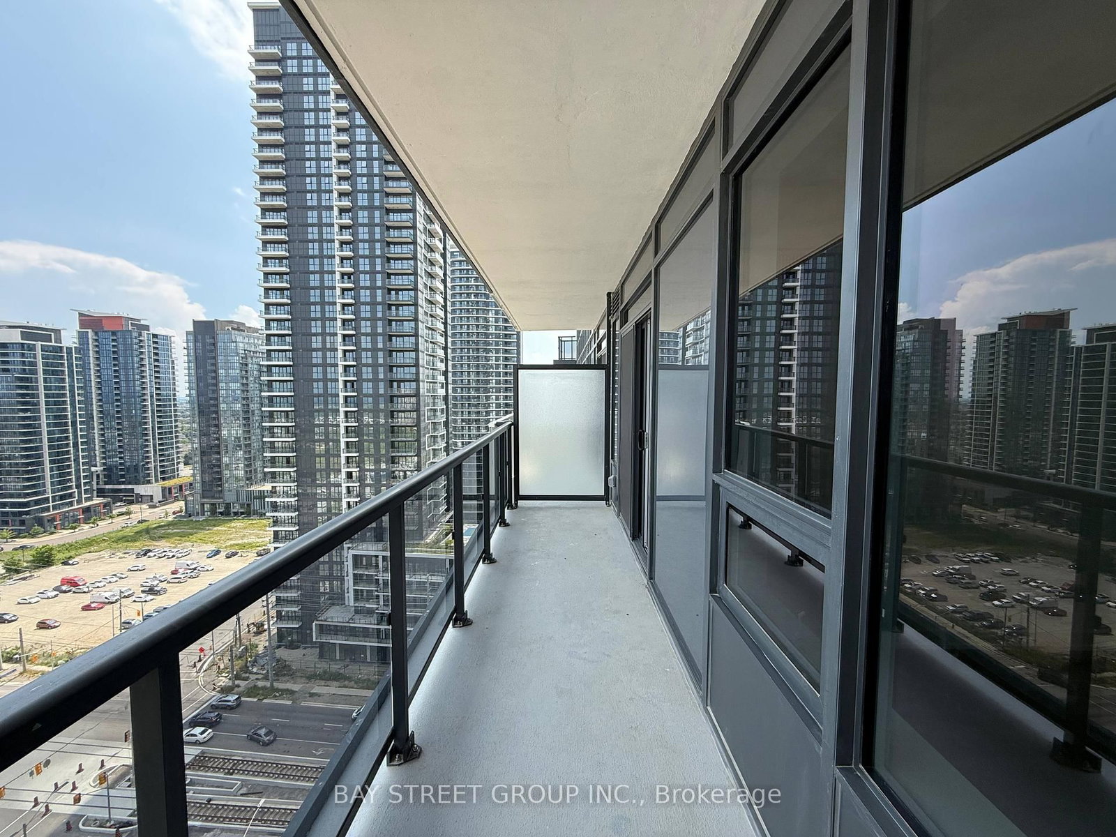 5105 Hurontario Street, Unit 1703 - Photo 16