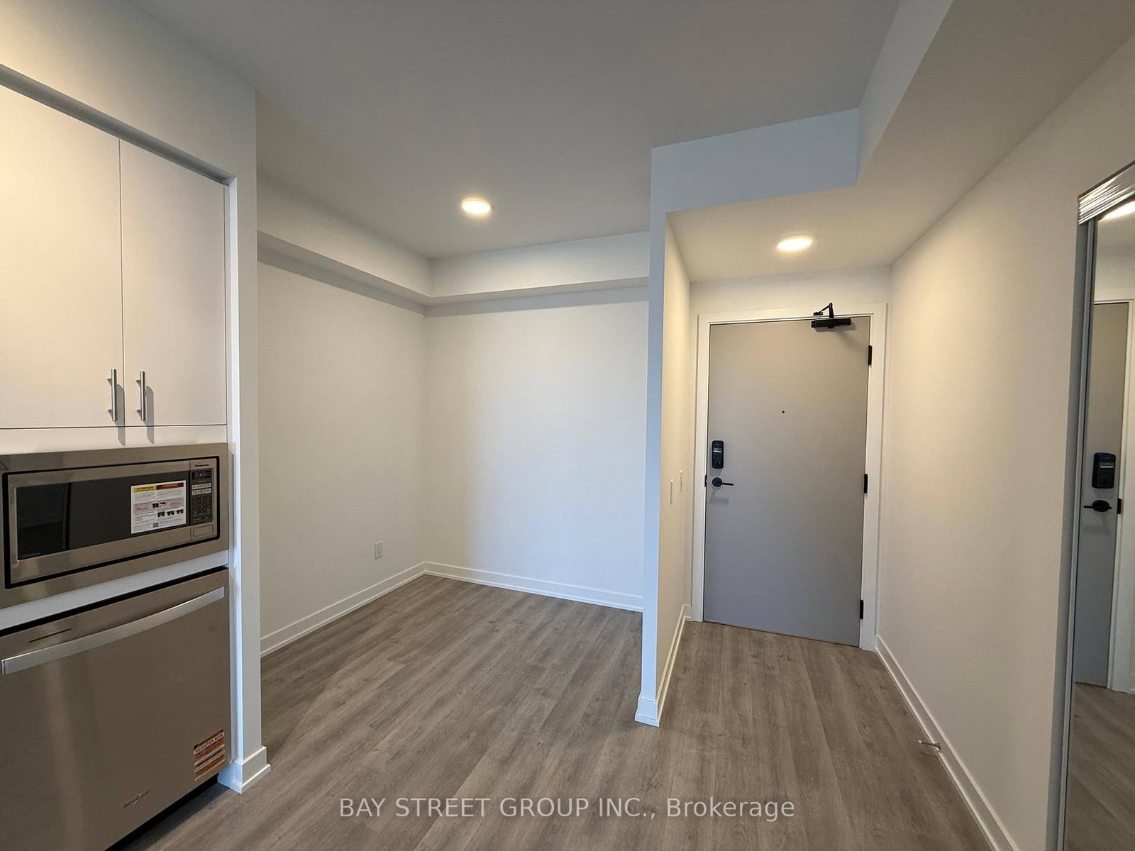 5105 Hurontario Street, Unit 1703 - Photo 6