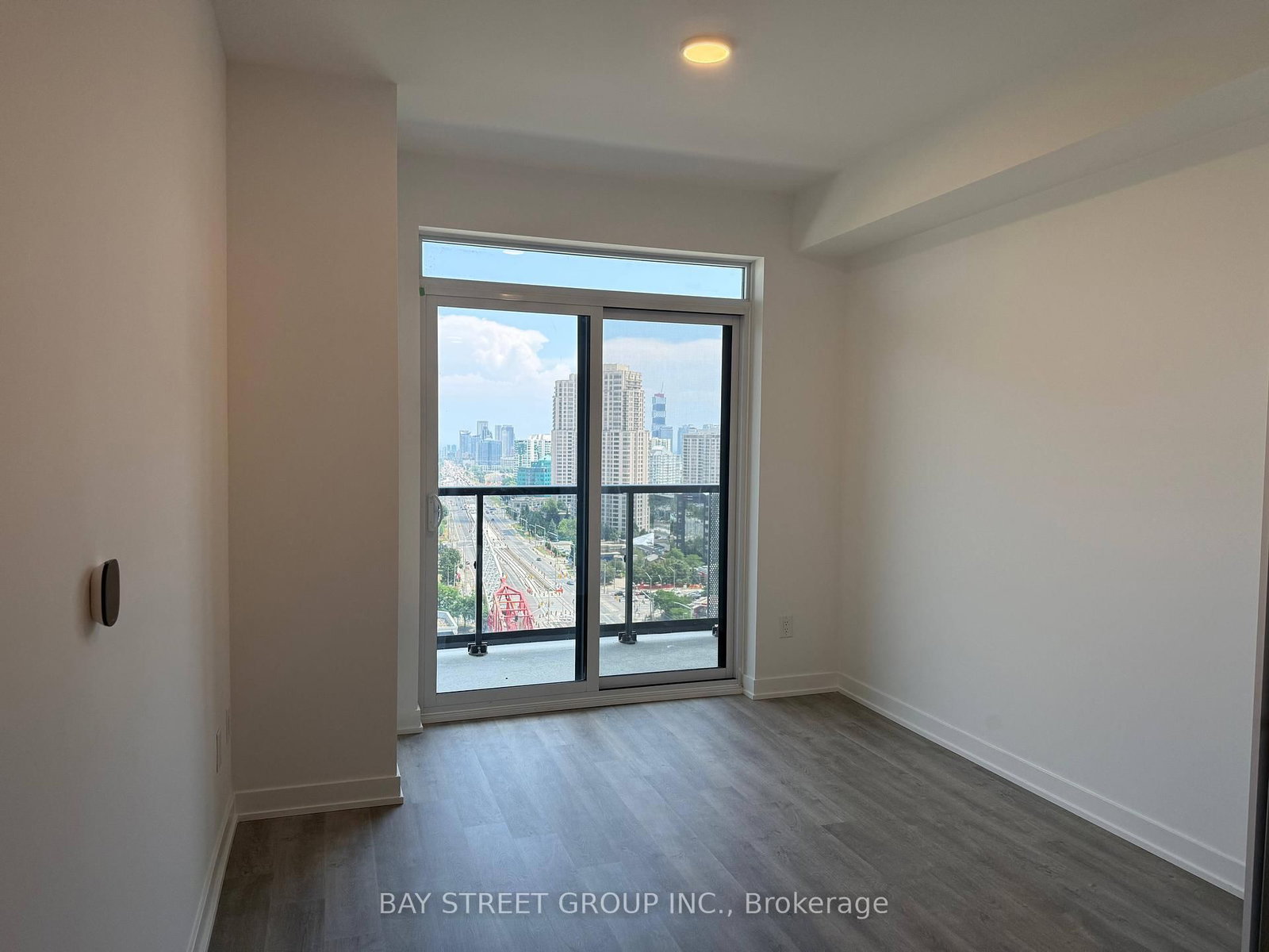 5105 Hurontario Street, Unit 1703 - Photo 9