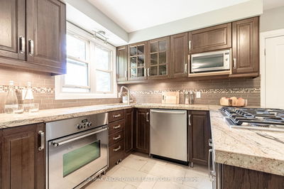 1478 Seaview Dr, Mississauga - Clarkson image-0-2