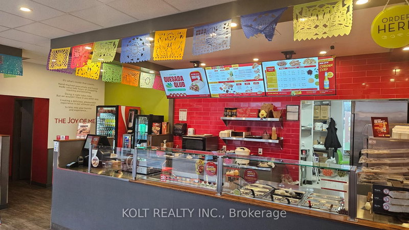 101 - 358 Speers Rd, Oakville, L6K 3R9 | Image 2