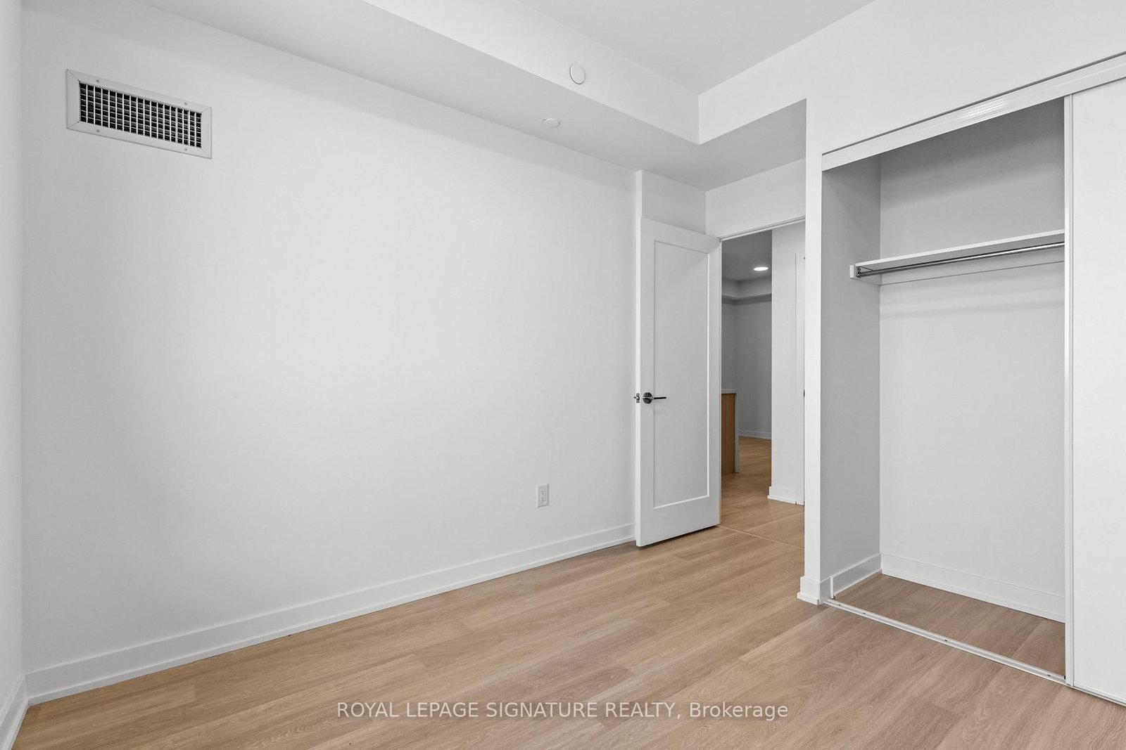 5105 Hurontario Street, Unit 803 - Photo 11