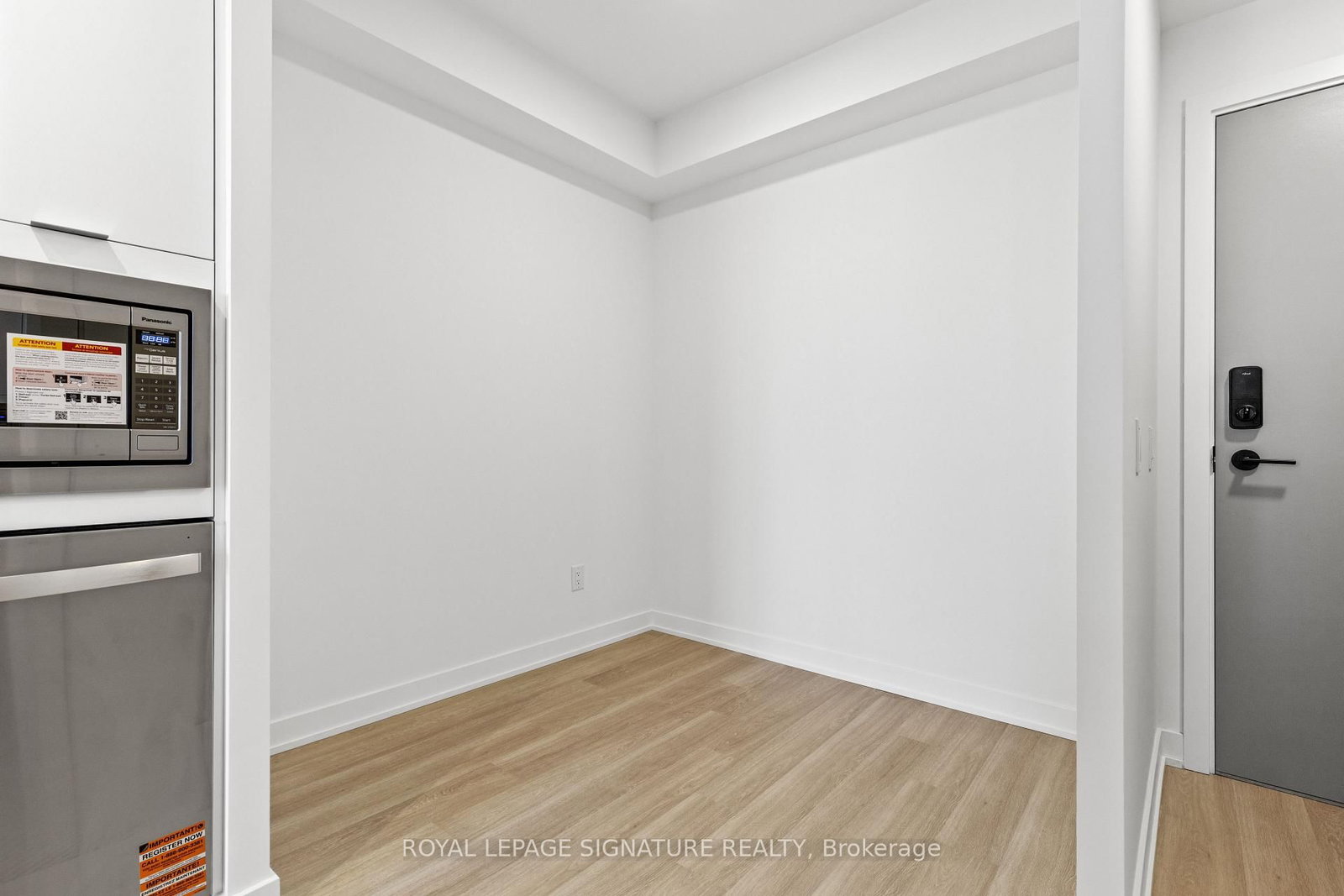 5105 Hurontario Street, Unit 803 - Photo 6