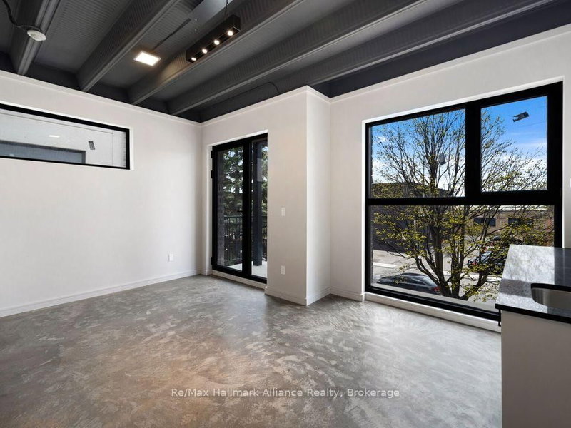 5 - 155 Thirtieth St, Toronto, M8W 3C3 | Image 2