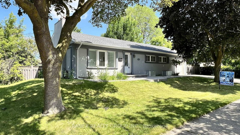 76 Eldomar Ave, Brampton, L6W 1R3 | Image 2