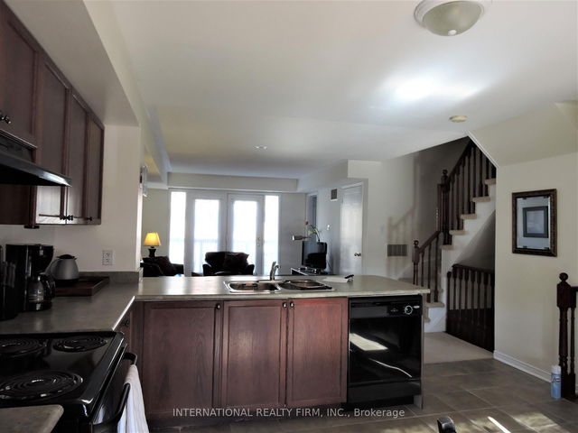 7 - 4855 Half Moon Grove
