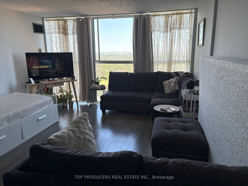 2706 - 4205 Shipp Dr, Mississauga, L4Z 2Y9 | Image 2