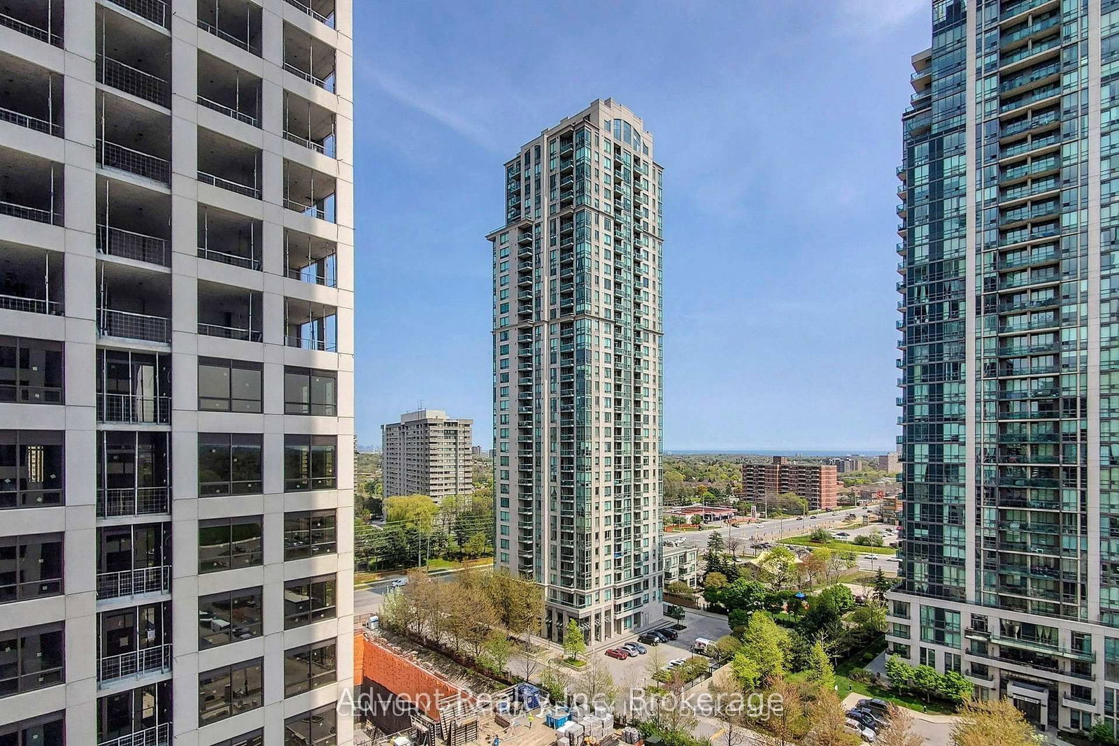 36 Elm Drive W, Unit 1103 - Photo 24