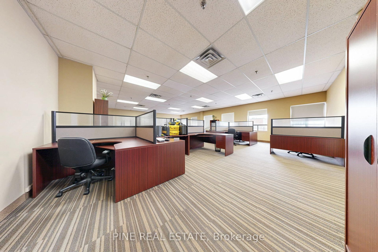 61 Advance Road, Unit 9 - Photo 28