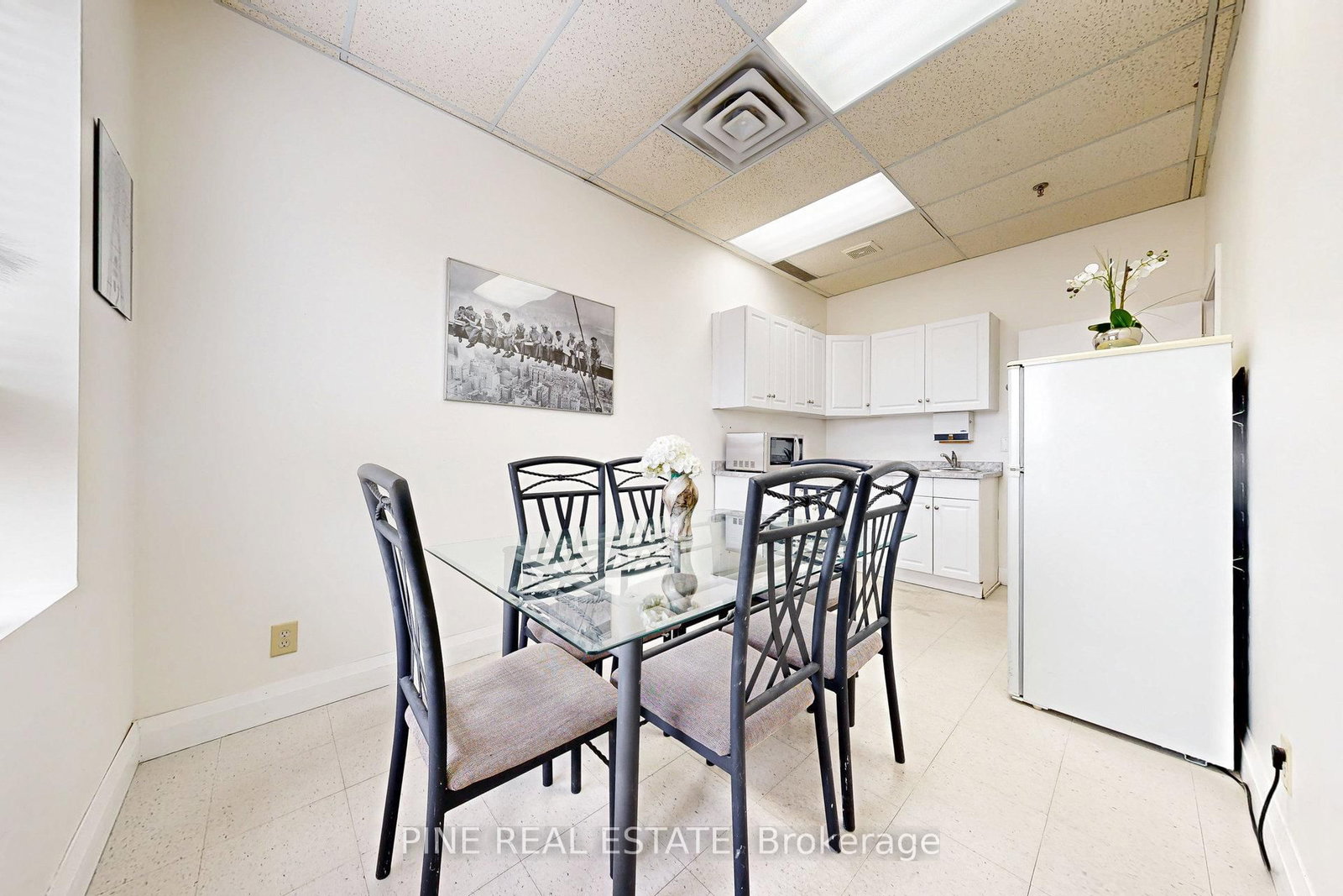 61 Advance Road, Unit 9 - Photo 32