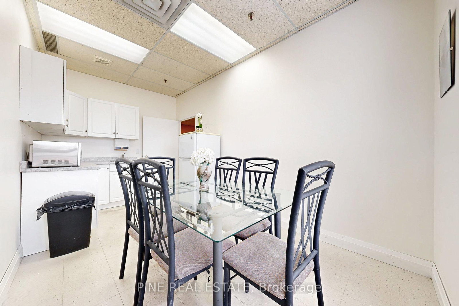 61 Advance Road, Unit 9 - Photo 33