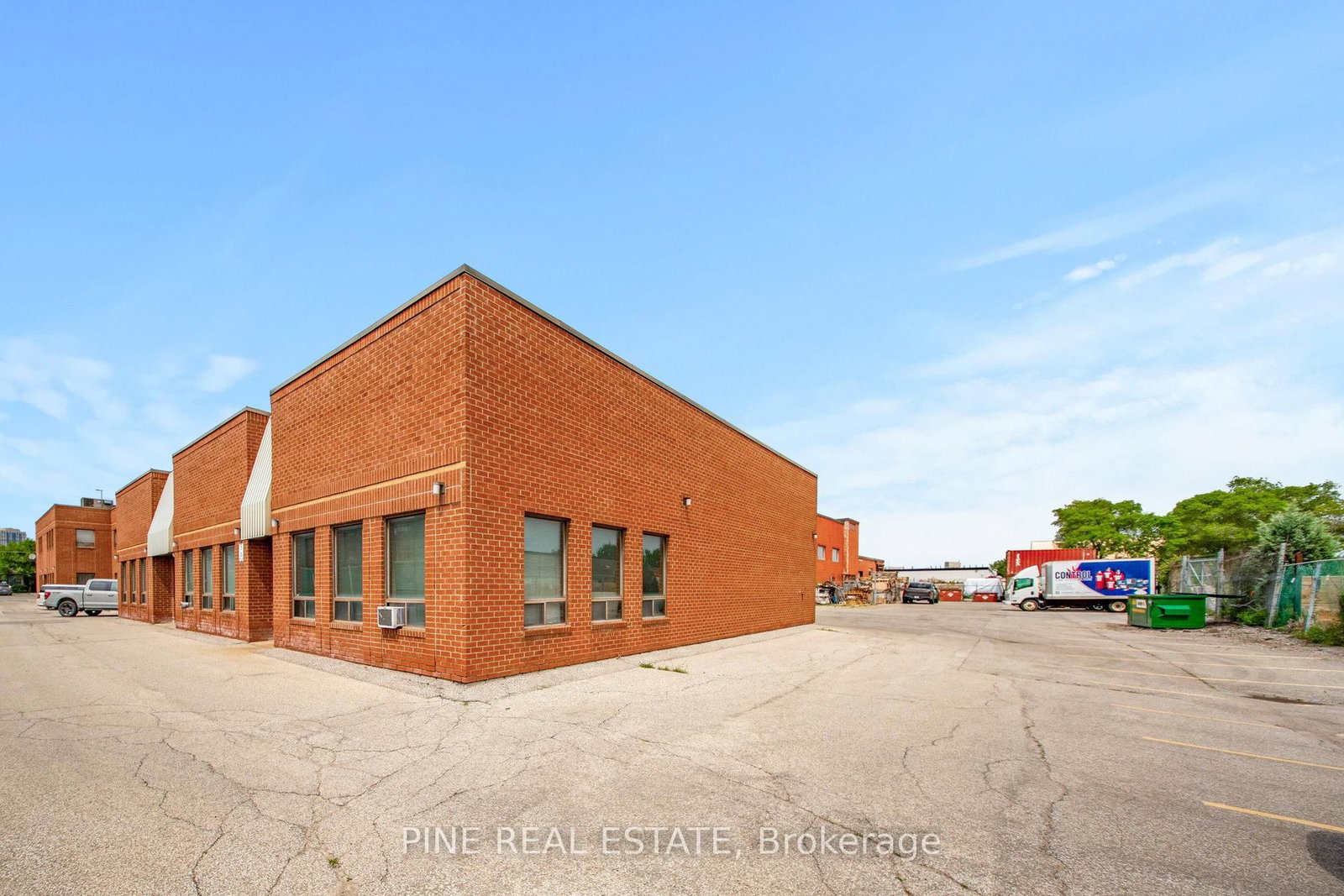 61 Advance Road, Unit 9 - Photo 38