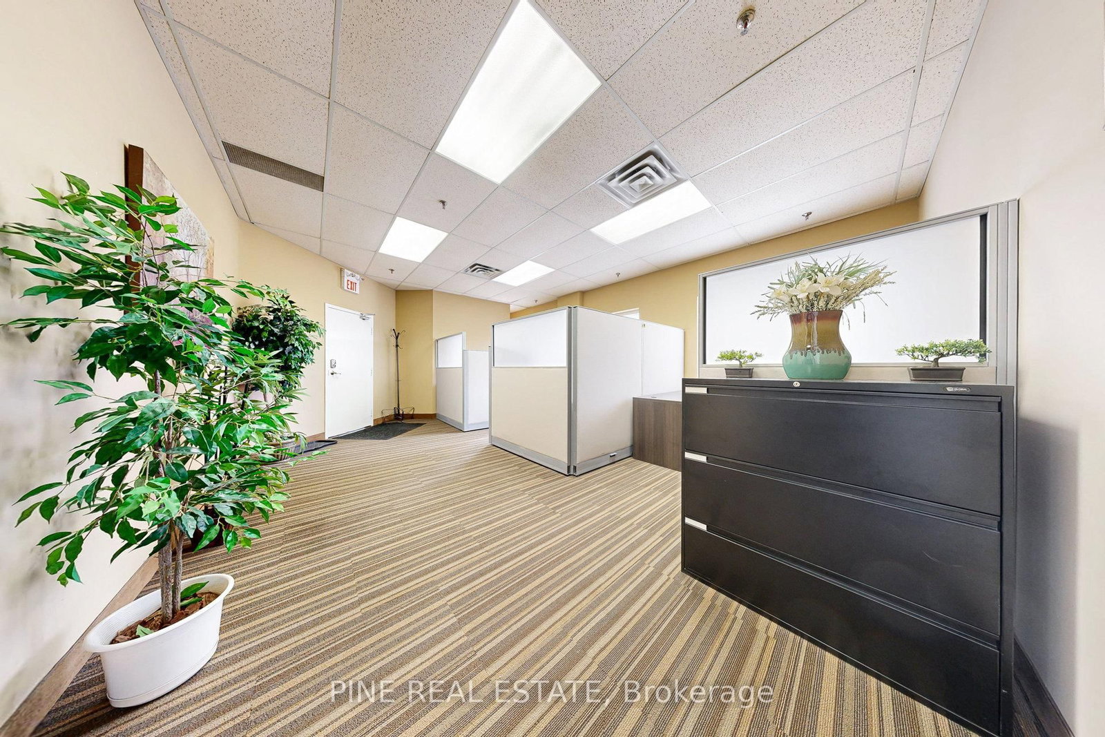 61 Advance Road, Unit 9 - Photo 4