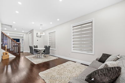 923 Penson Cres, Milton - Coates image-0-3