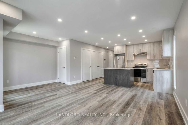 2 - 53 Rockcliffe Boulevard