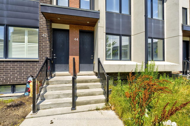 44 Sarah Jackson Crescent