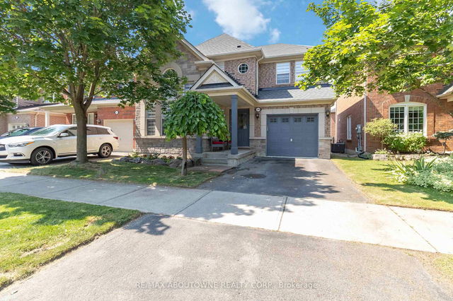 2286 Dunforest Crescent