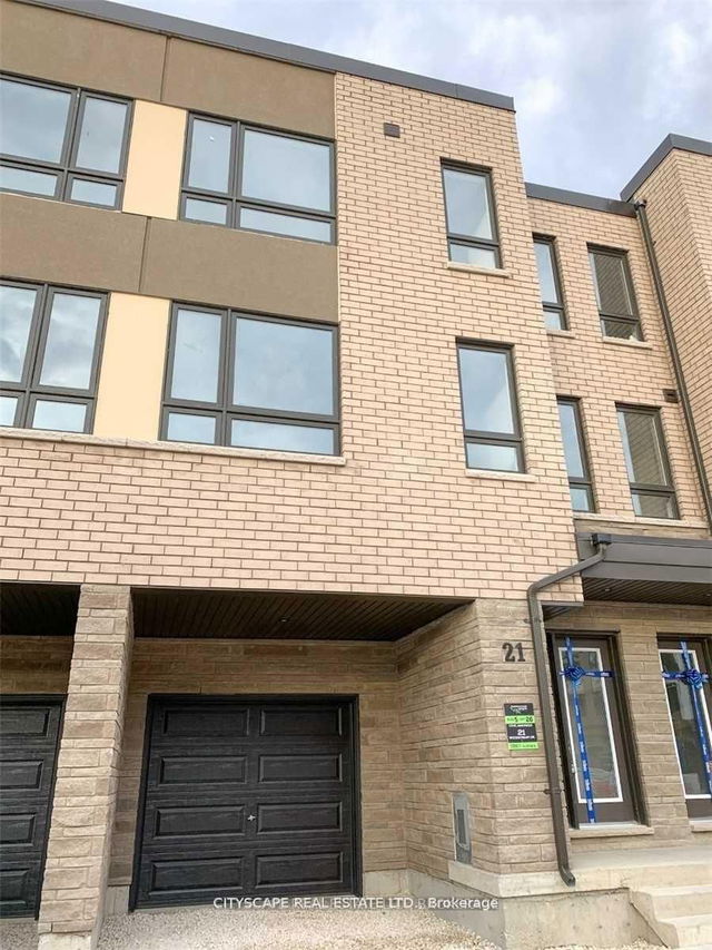 21 Woodstream Drive