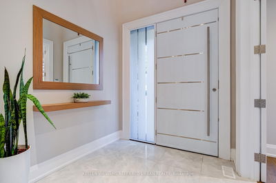 1376 Applewood Rd, Mississauga - Lakeview image-0-3